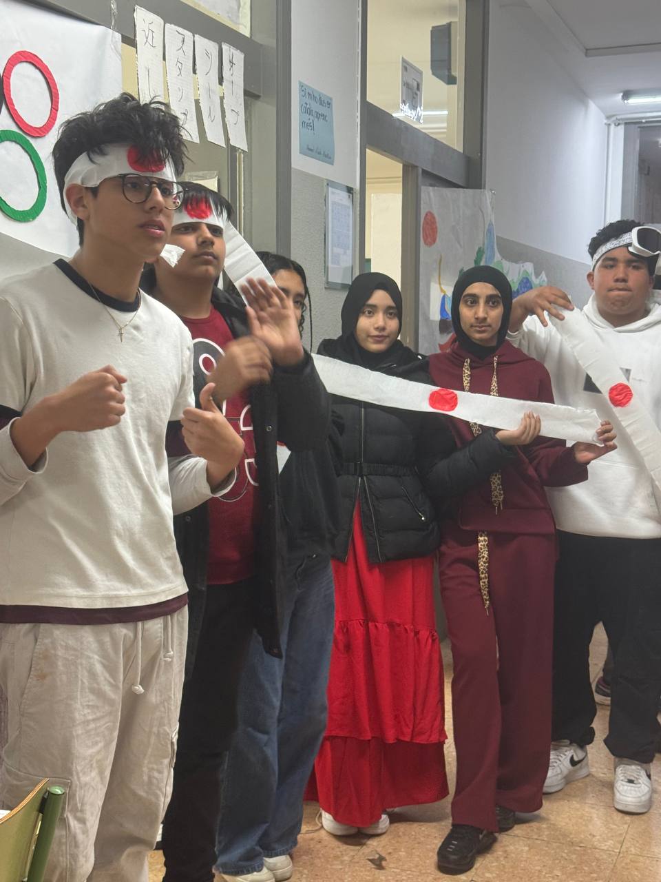 photo_5805436771100200270_y