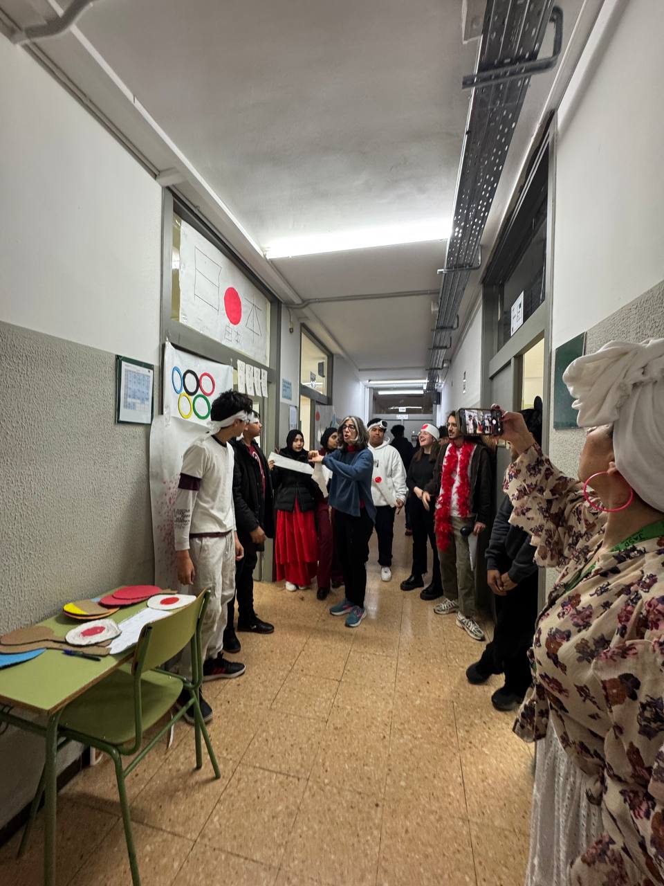 photo_5805436771100200271_y