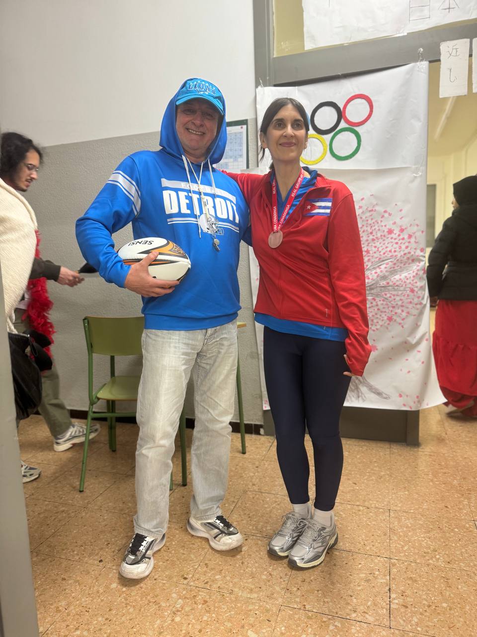 photo_5805436771100200282_y