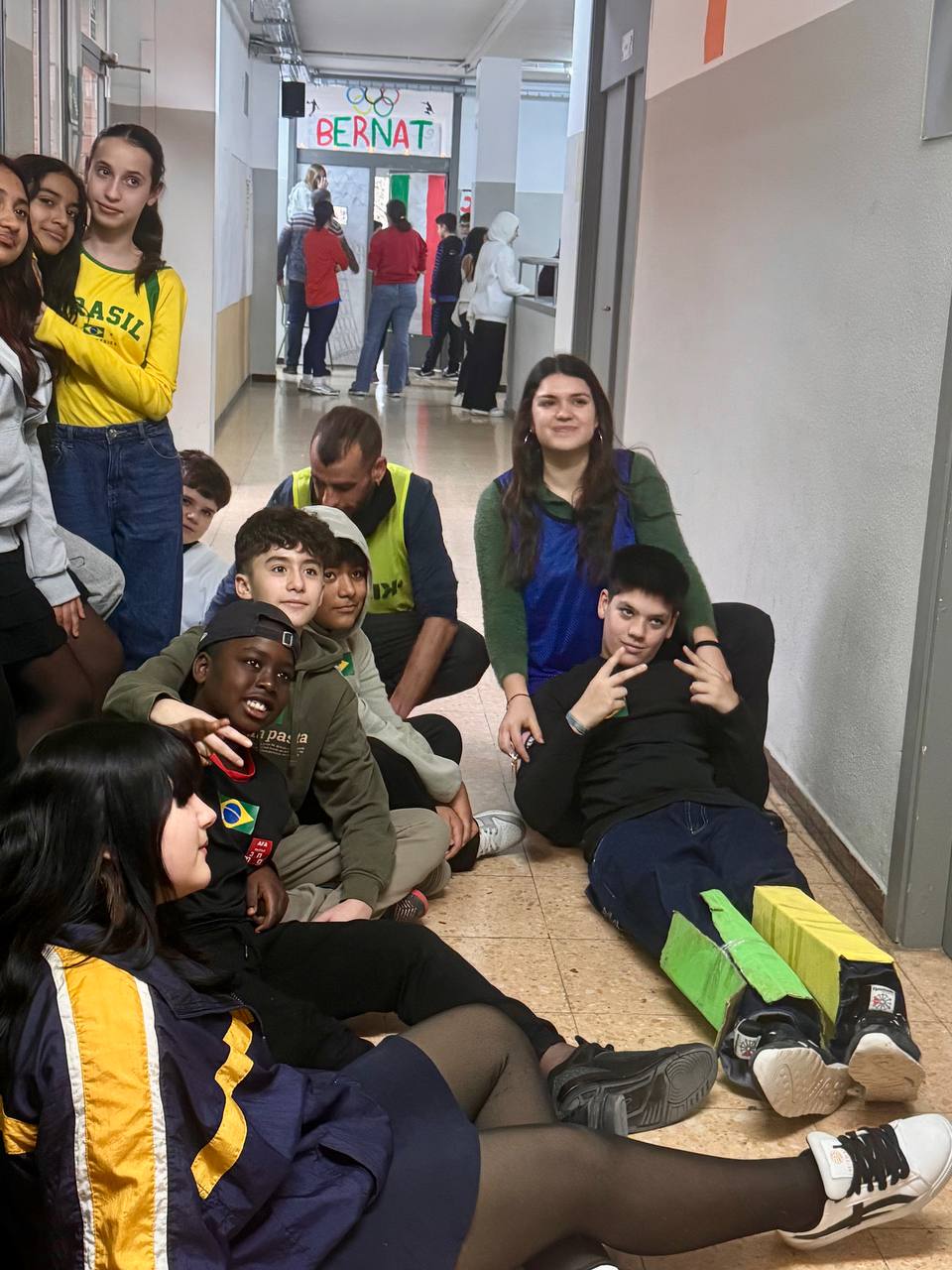 photo_5805436771100200290_y