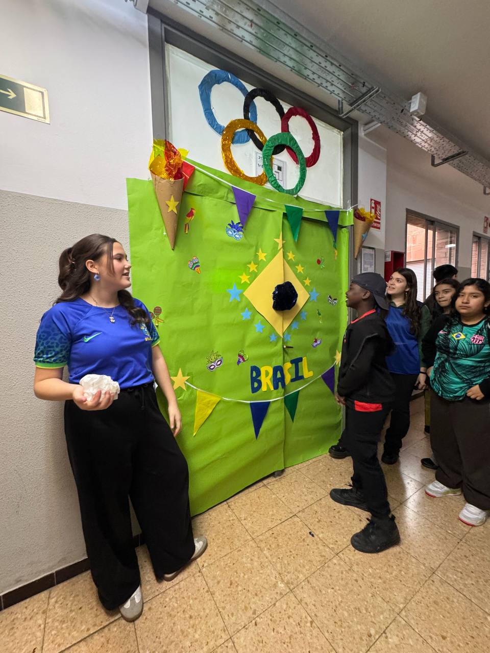 photo_5805436771100200294_y