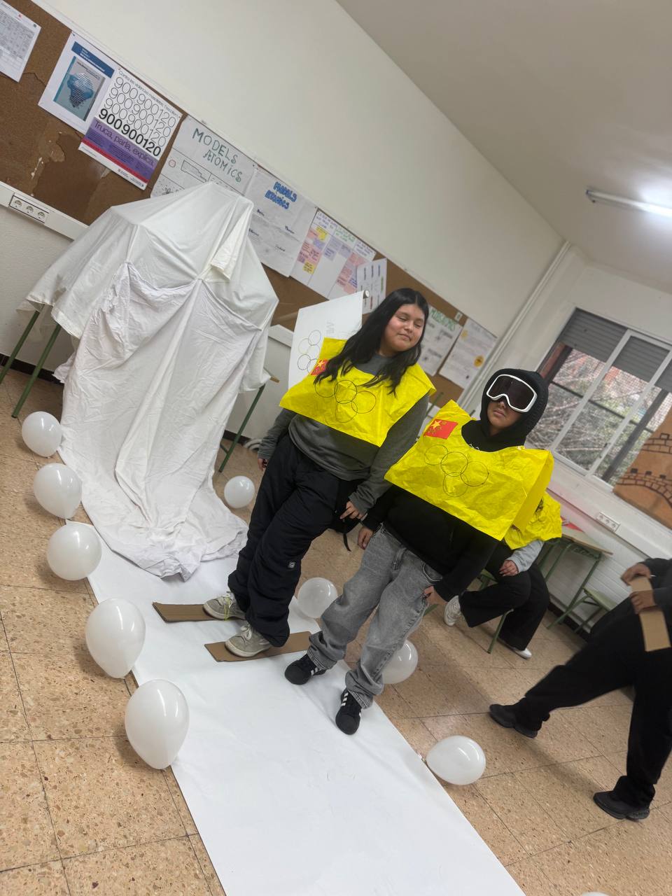 photo_5805436771100200306_y