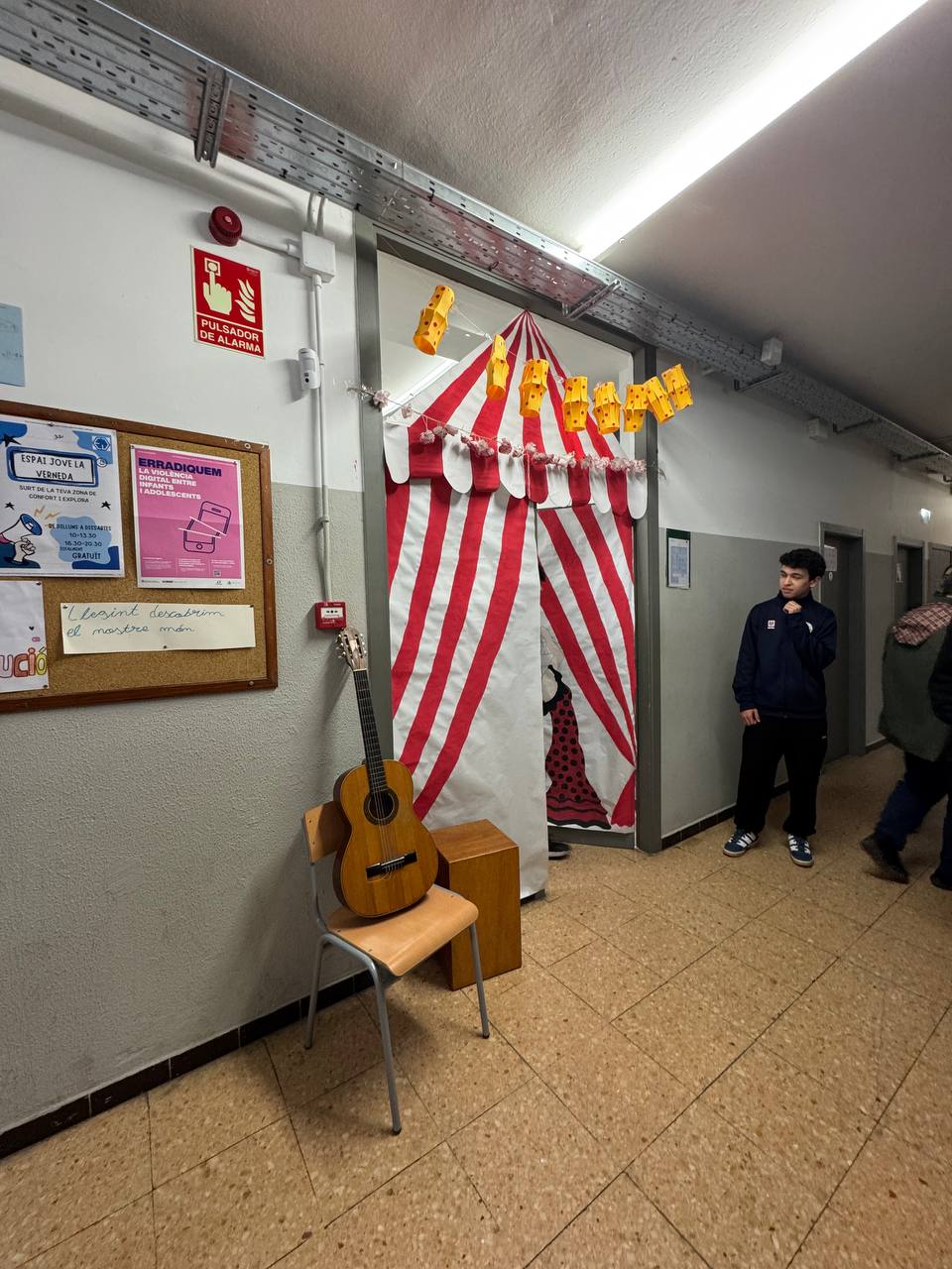 photo_5805436771100200318_y (1)