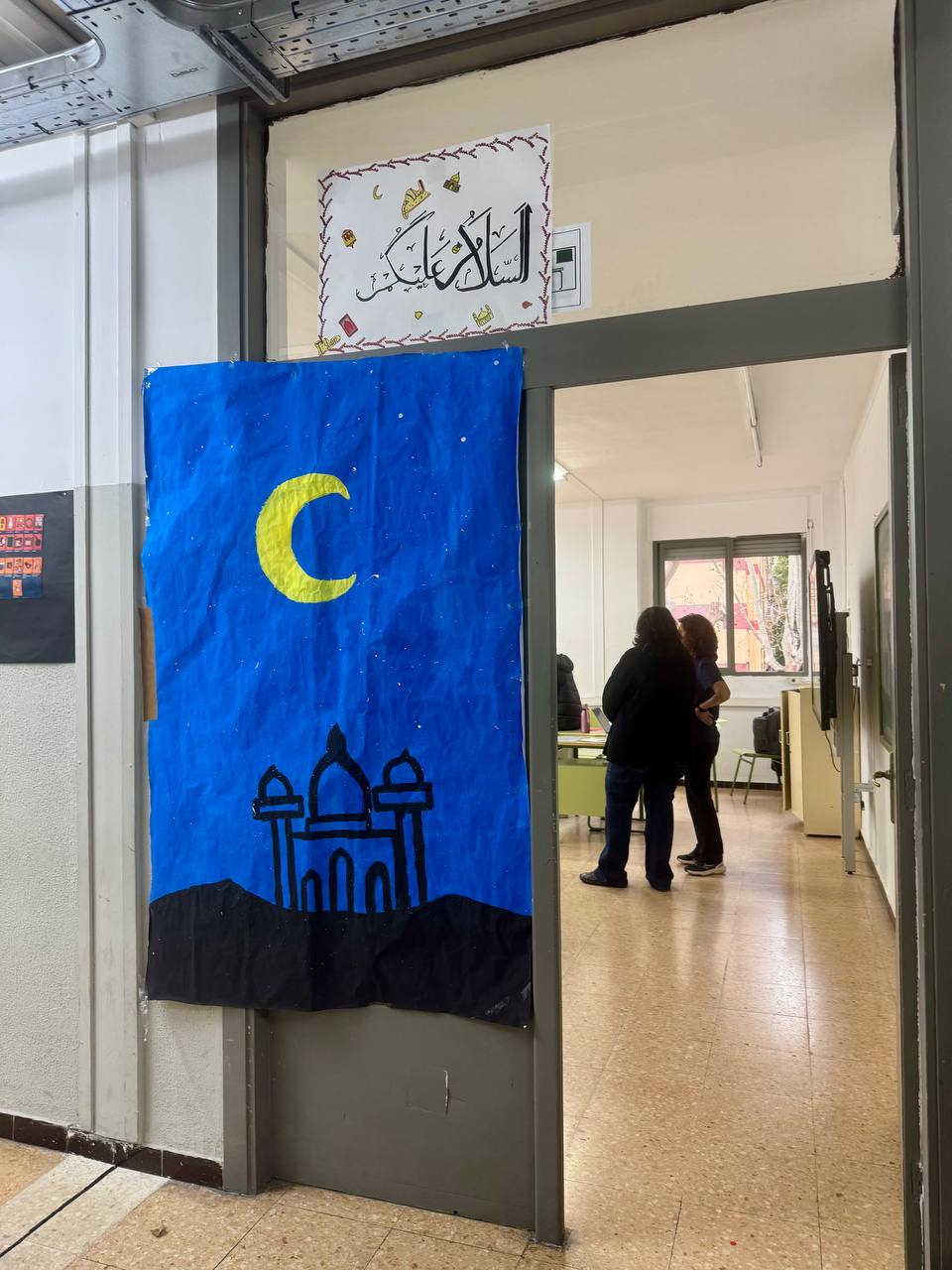 photo_5805436771100200334_y