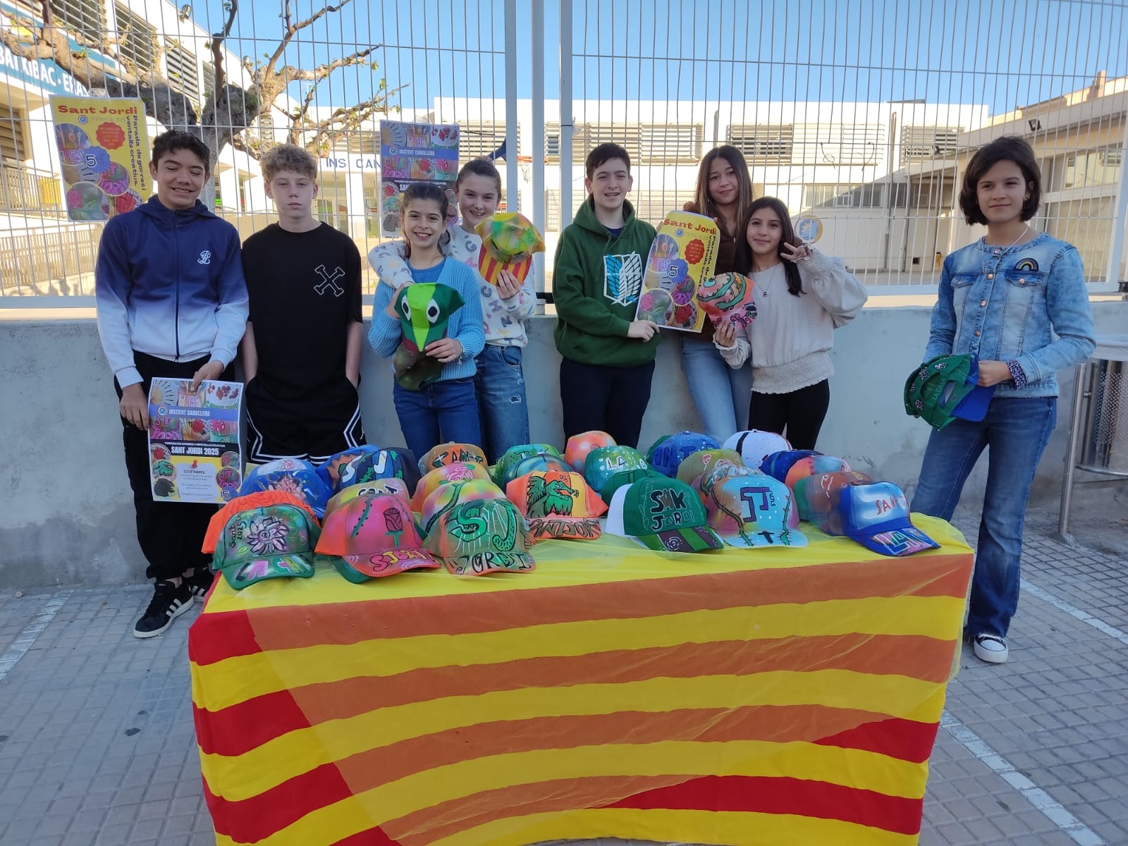 24fff9fc-68ac-4b28-b2fe-7d1a5f841905