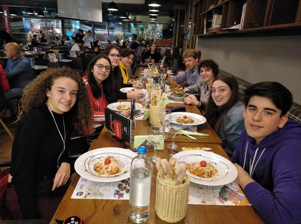 IMG_20190403_195321_529.redi