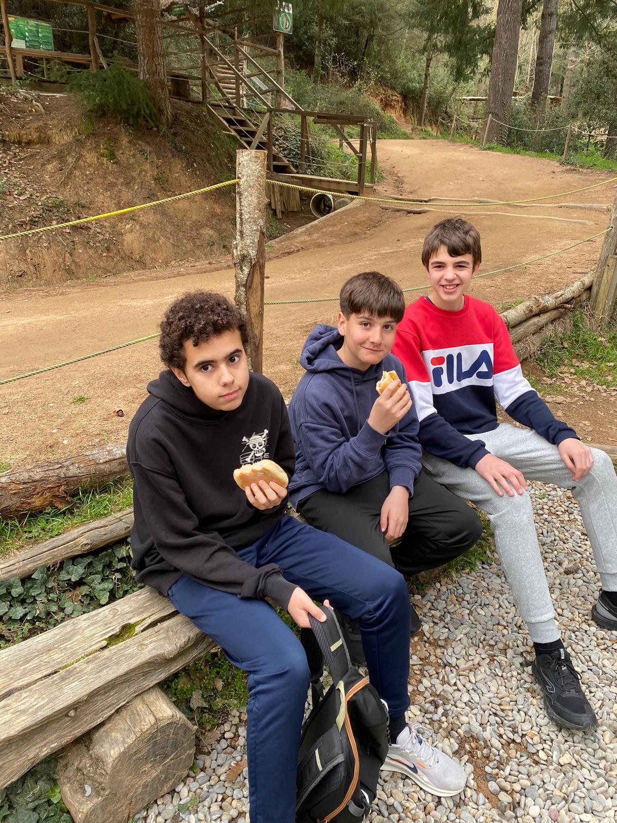 PHOTO-2025-04-09-09-44-05 2