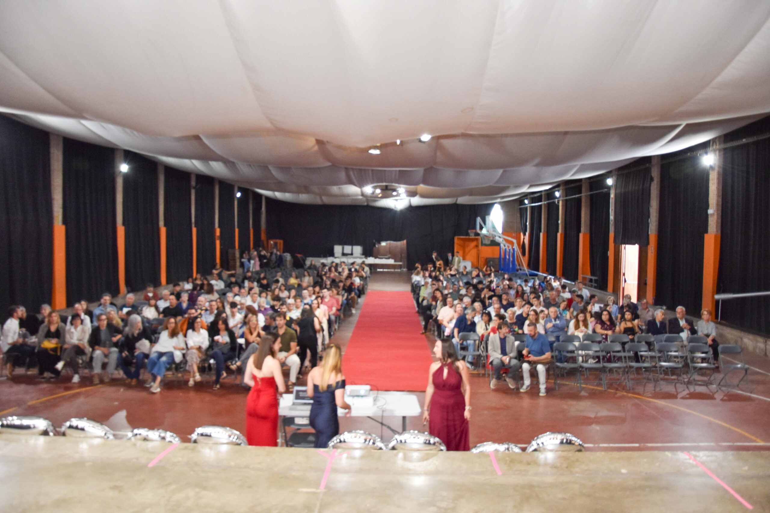 GRADUACIO 2023 2025 00256