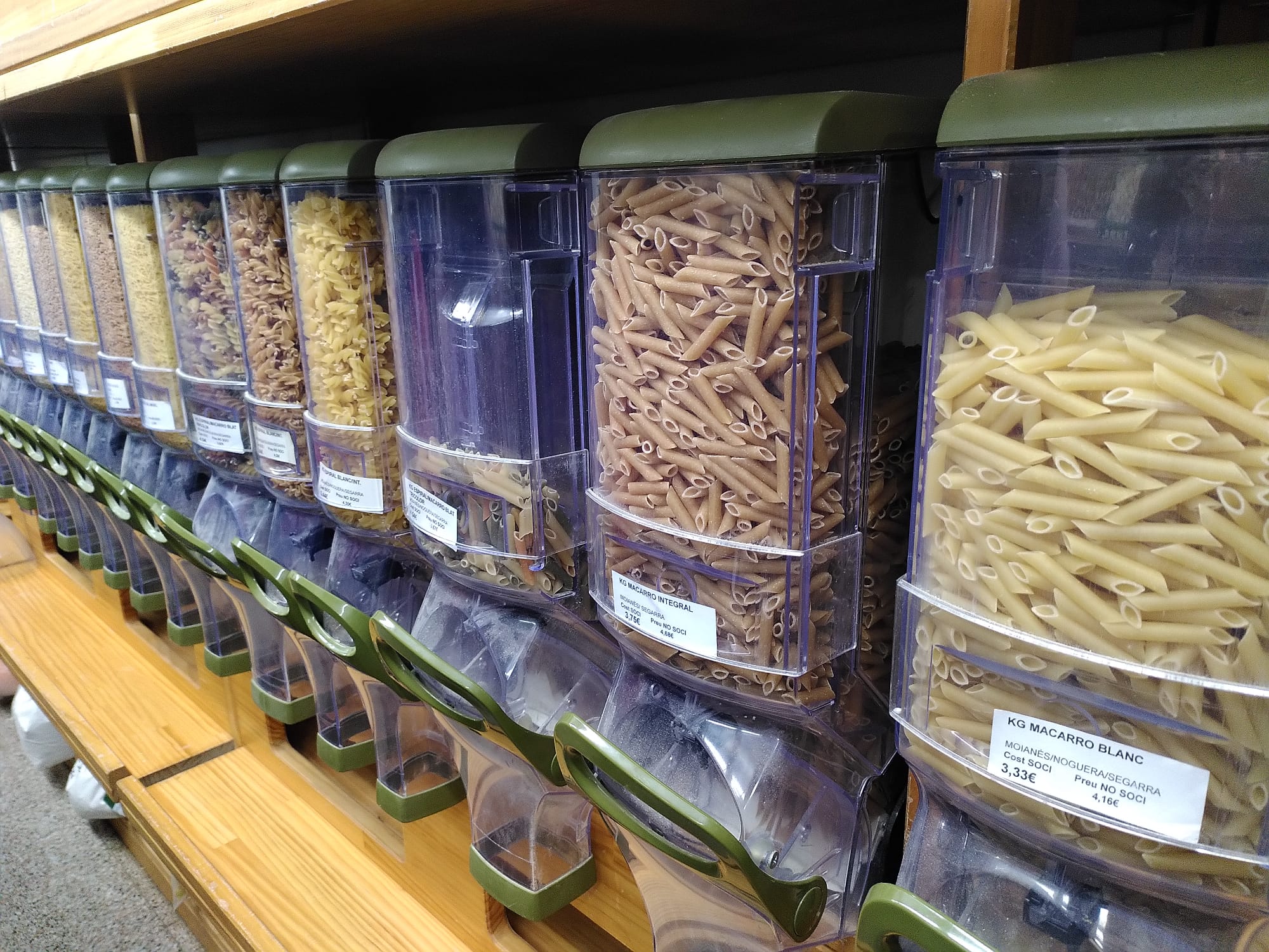 WhatsApp Image 2025-10-17 at 15.30.06 (2)