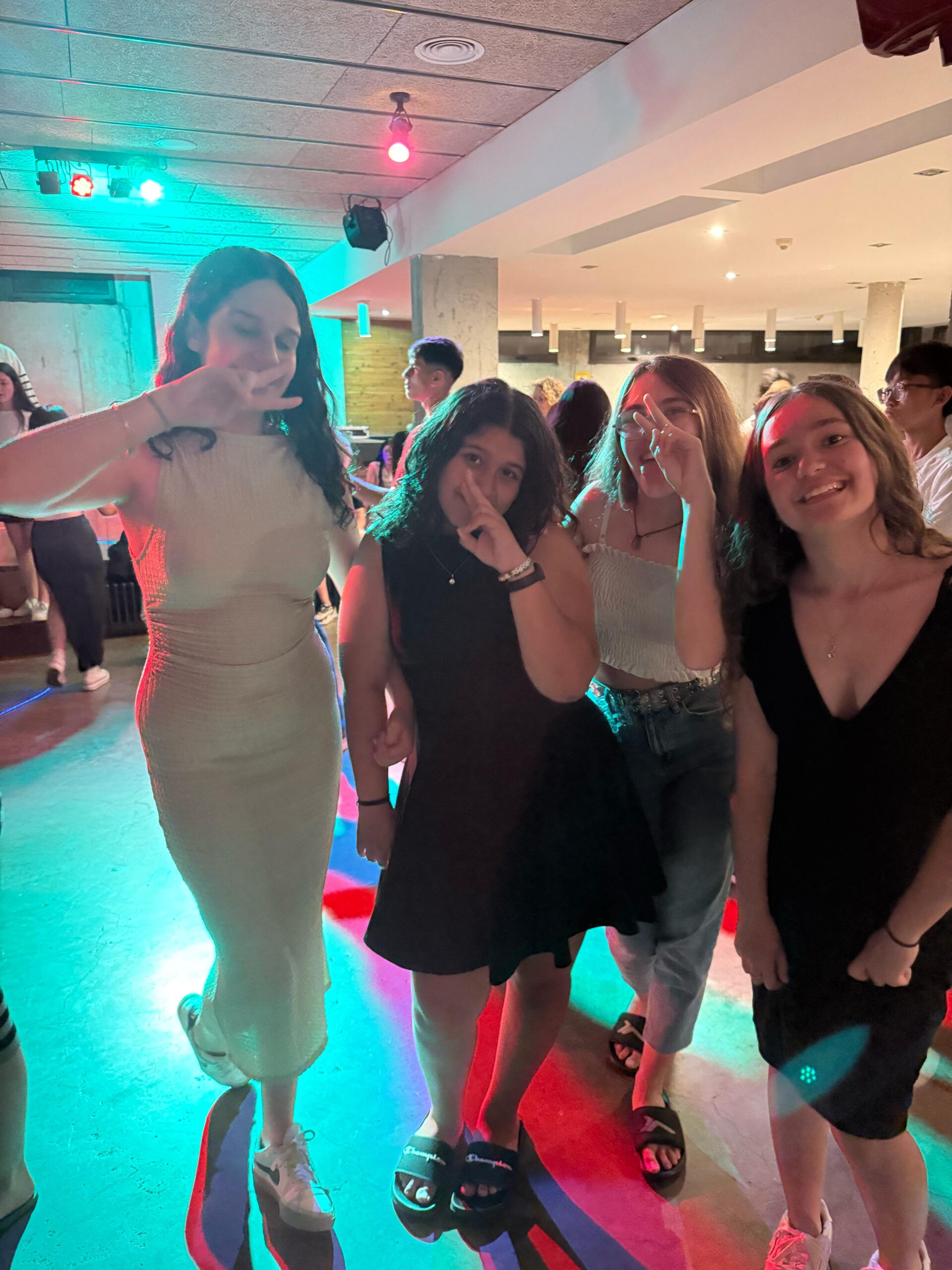 fa276612-73c1-43e7-bf4c-2df38467399f