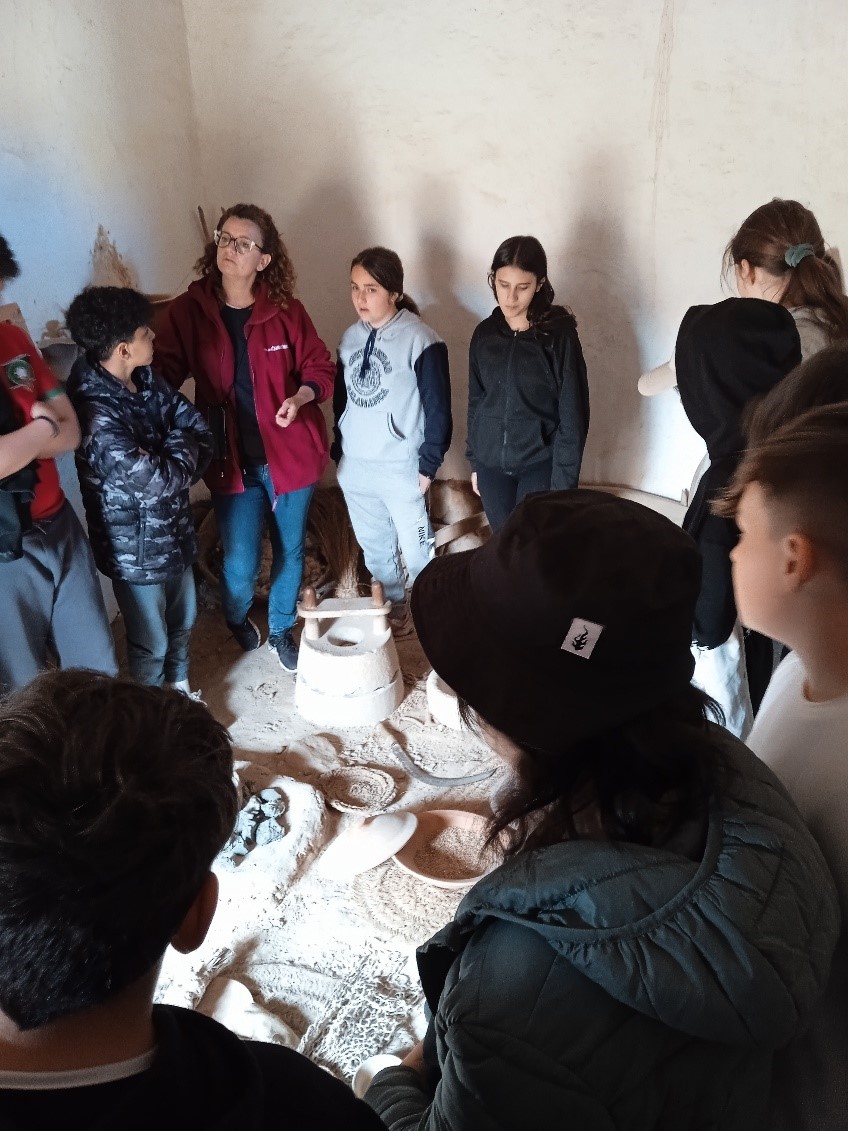 1r ESO : Sortida al poblat ibèric de Calafell amb taller d’arqueologia