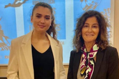 Helena2.jpg-nggid0521759-ngg0dyn-240x160x100-00f0w010c011r110f110r010t010