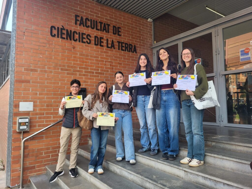 Premi a les olimpíades de Geologia.