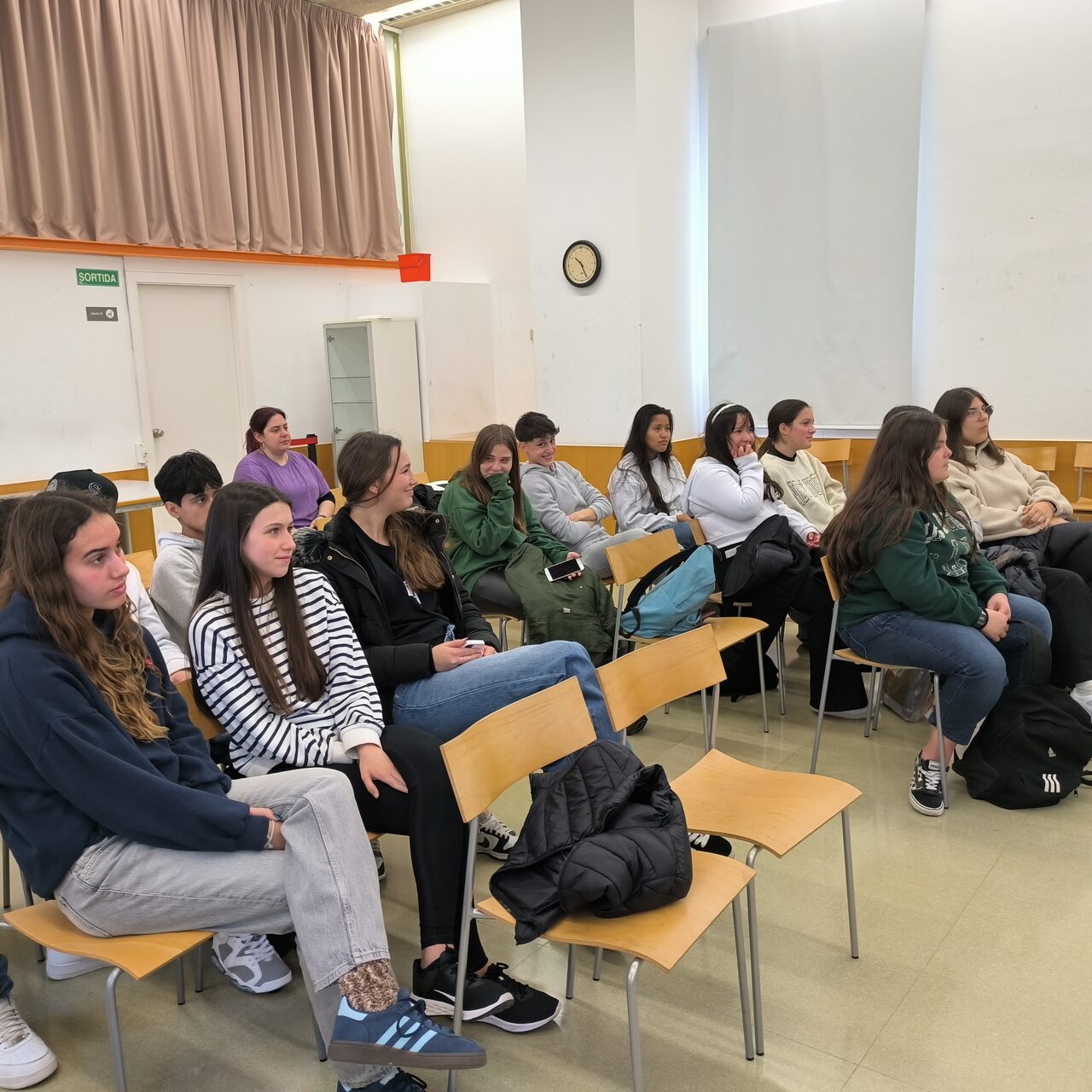 1738407797298_Easy-Resize.com