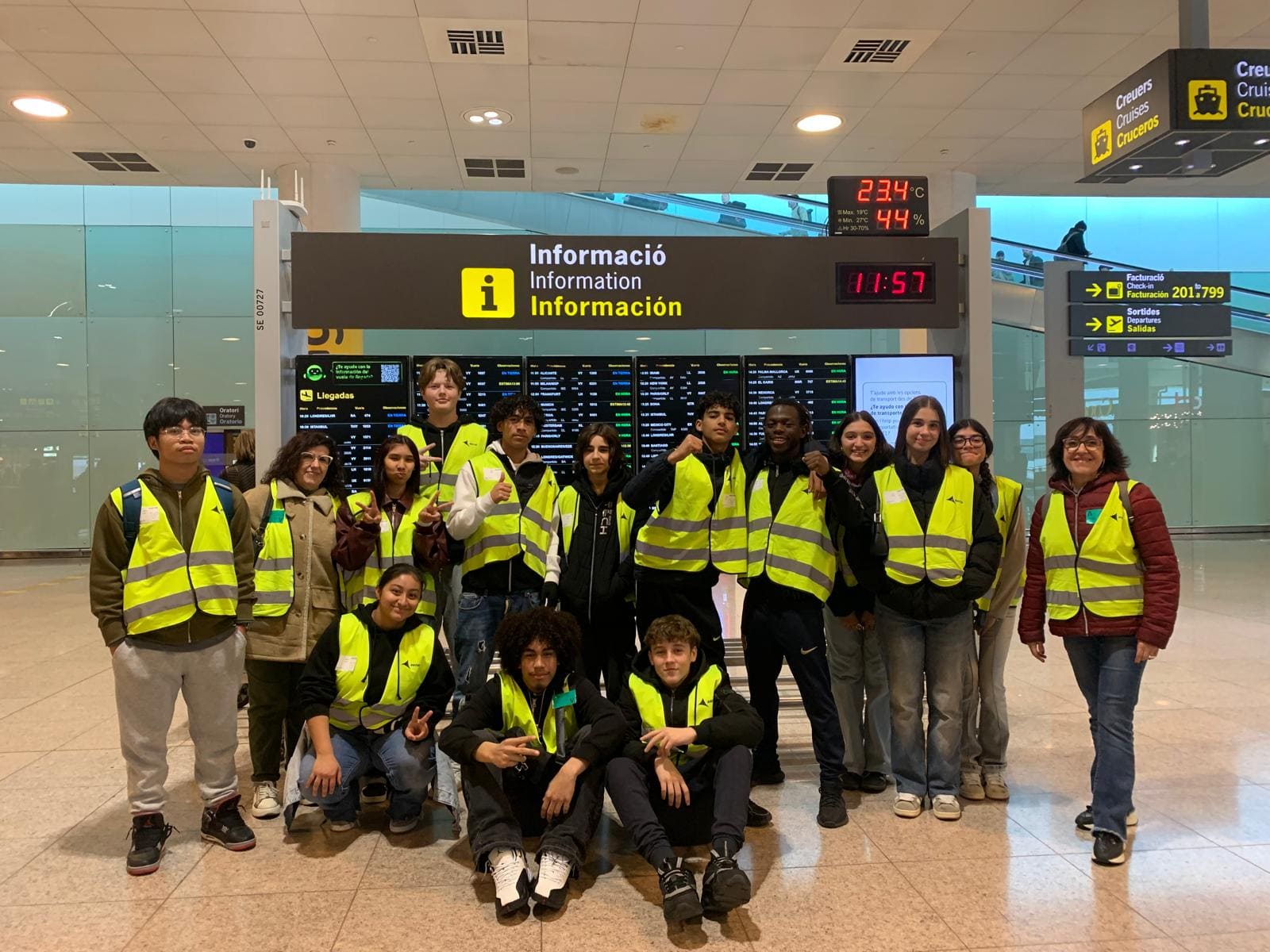 At the airport 4 ESO B