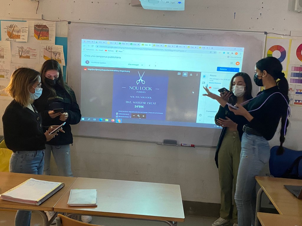 PHOTO Nadira, Rocío, Iris i Libni - Maria Isabel Gonzalez