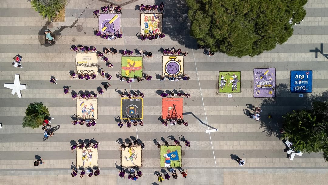 🎉 ÈXIT DE LA 2a MOSTRA DE CATIFES DE BARBERÀ DEL VALLÈS! Dedicada al món del Ball de Bastons i