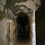 Passadís d'accés a les masmorres del castell de Montjuïc