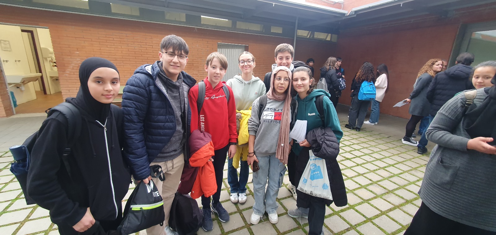 8f97cda1a4e34570979a6602a4ac6f3a