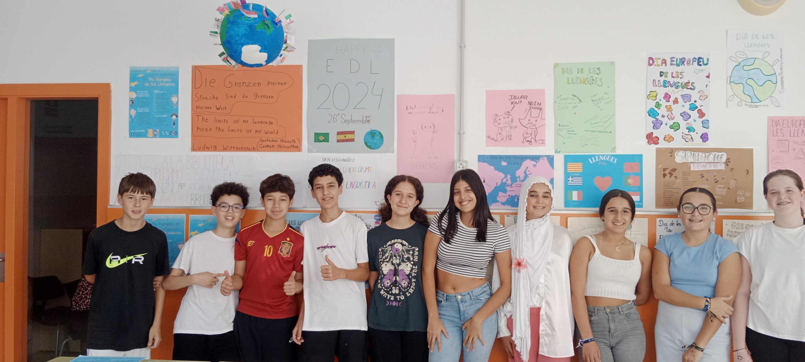 Còpia de Happy European Day of Languages_Maria Moyano 2A_Alannah Moreno 2A_Irene's English students 2nd B