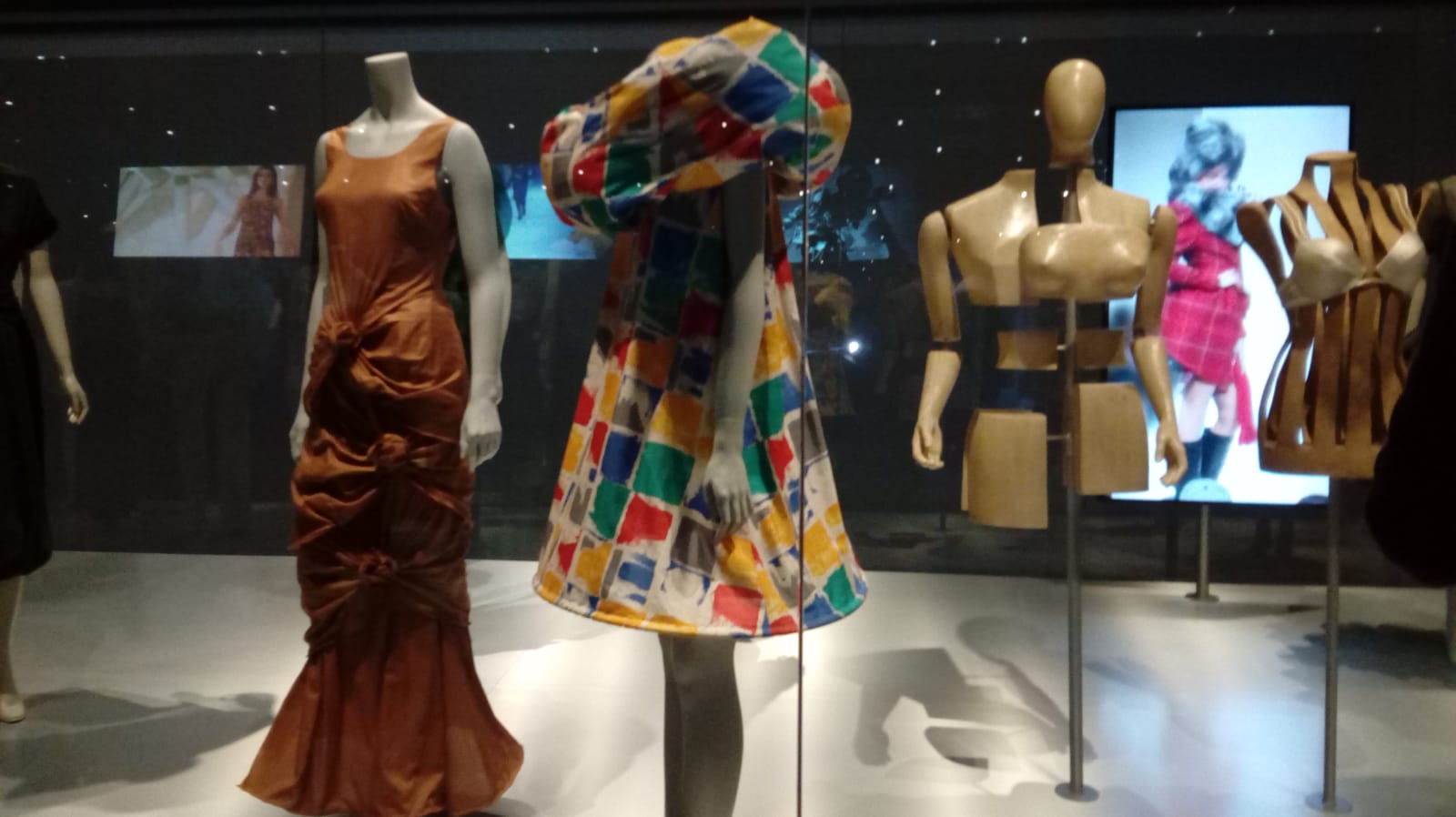 PHOTO-2018-10-24-16-28-50