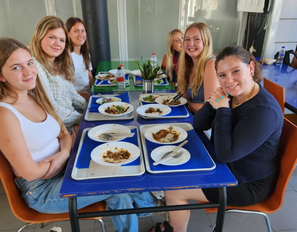 Alumnes d'intercanvi al Benaprès