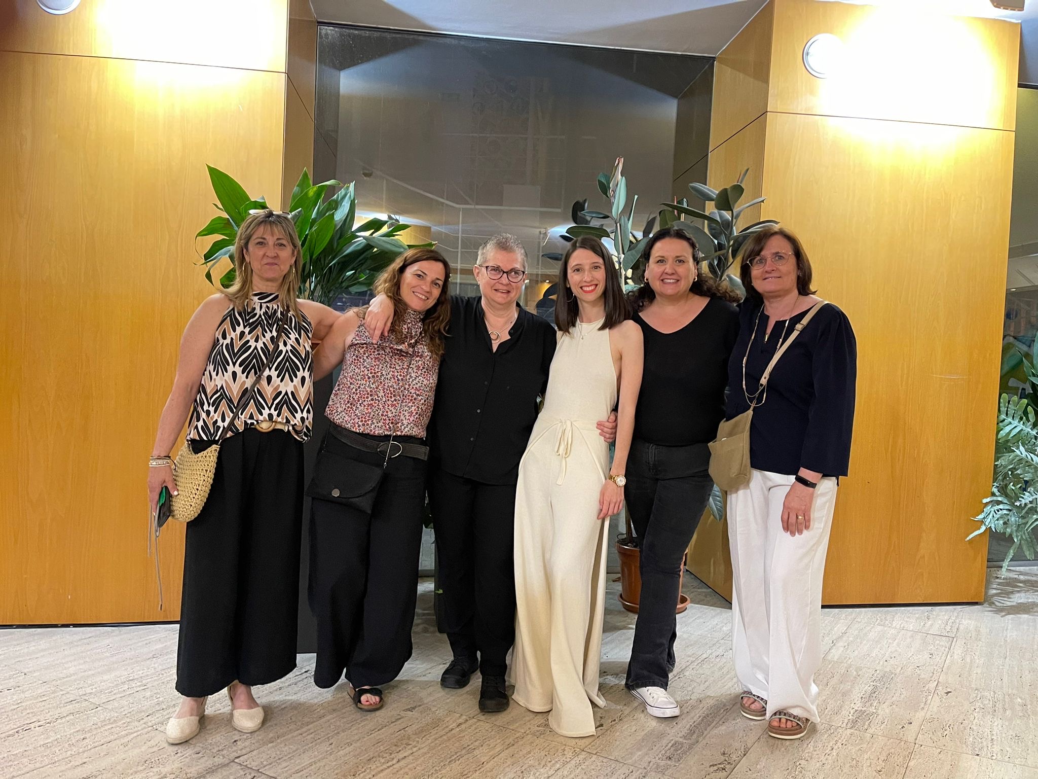 c5a250cb-40ee-48ad-9837-f5e3e68aa01d