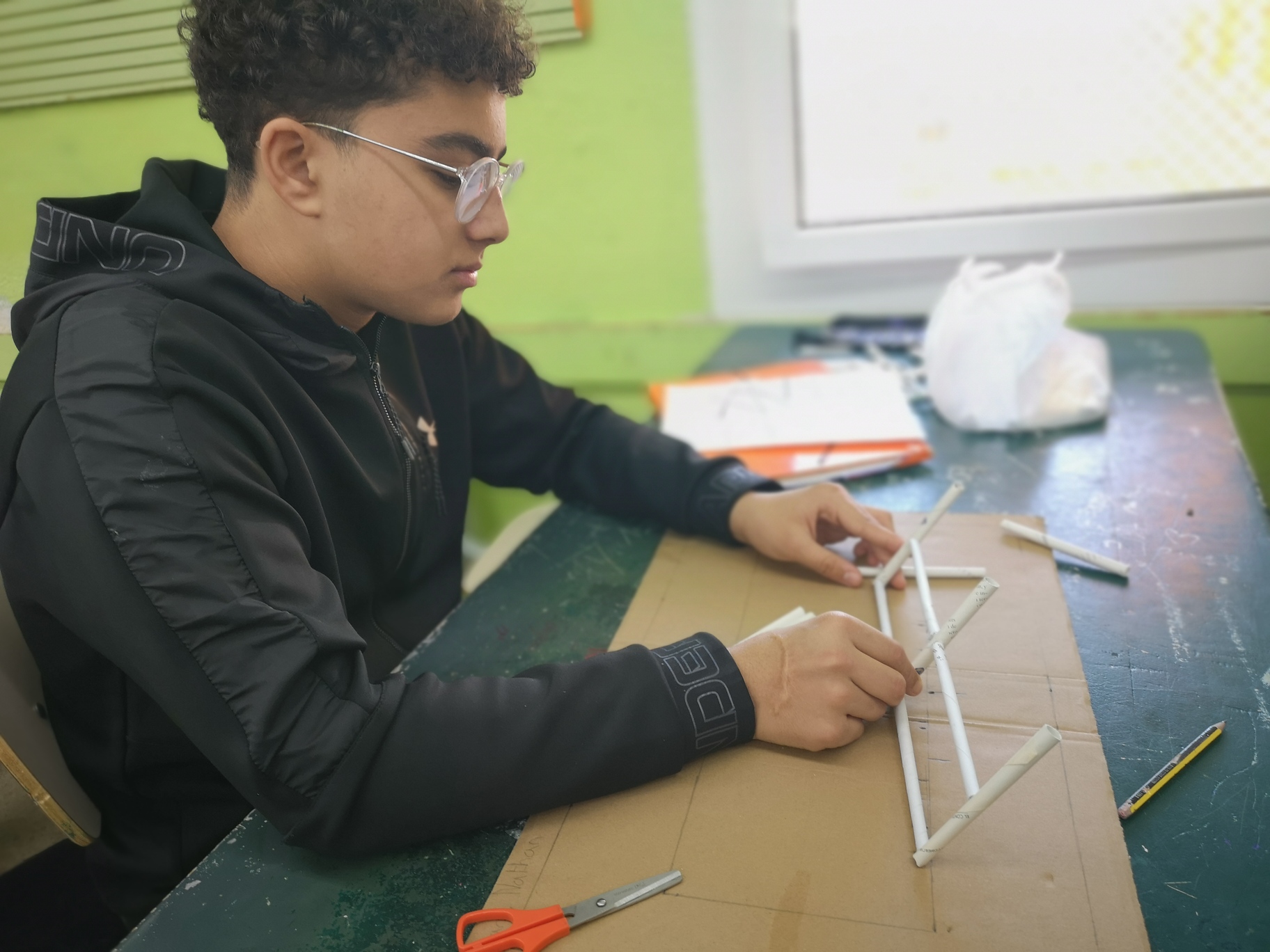 5 Enganxar estructura 2 (1)