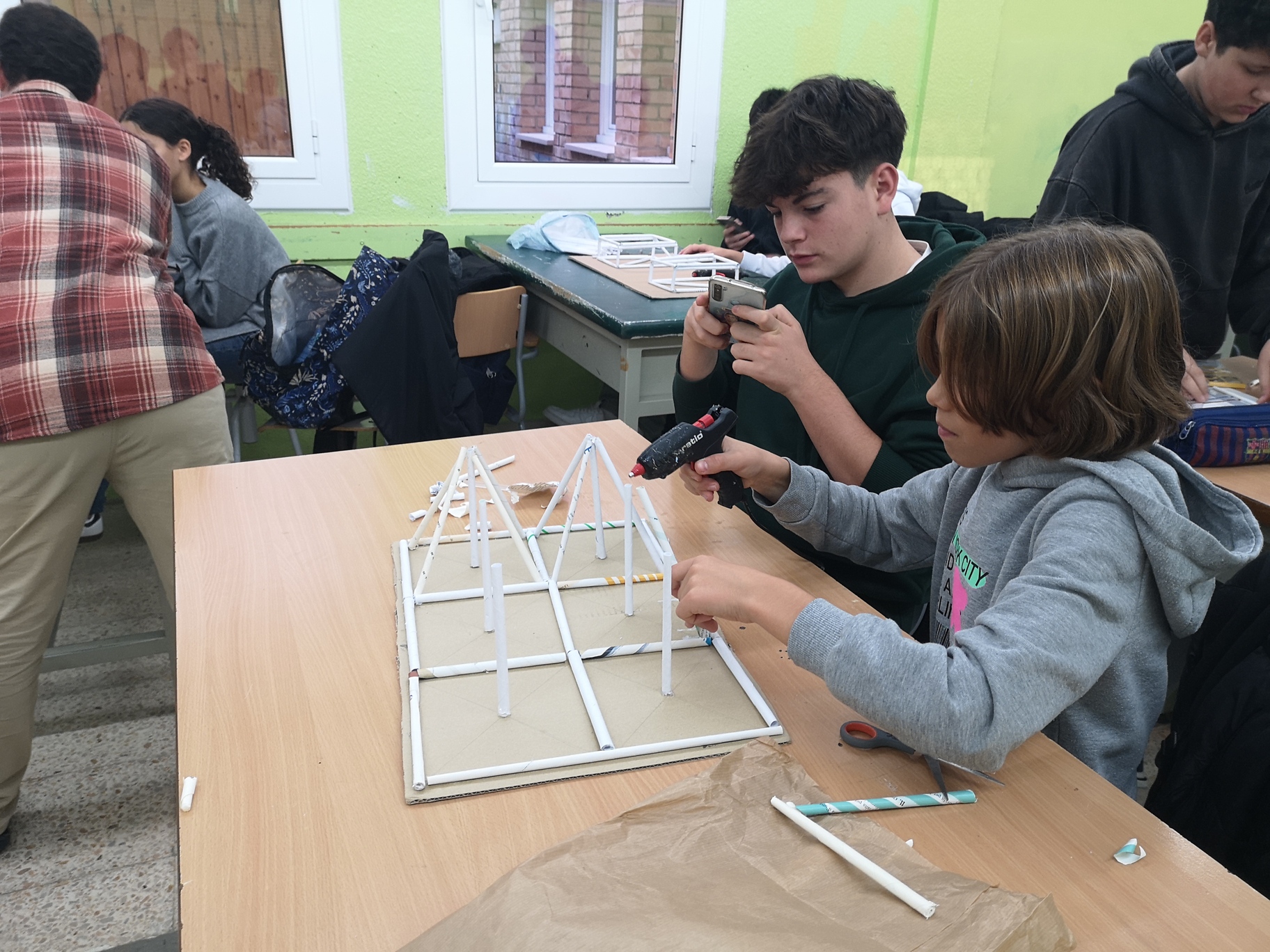 6 Enganxar estructura 3 (1)