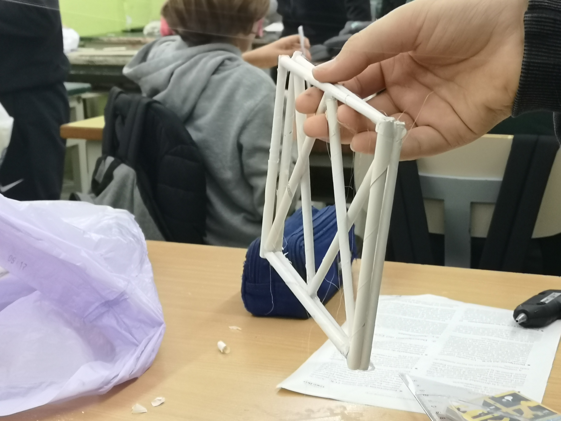 7 Enganxar estructura 4 (1)