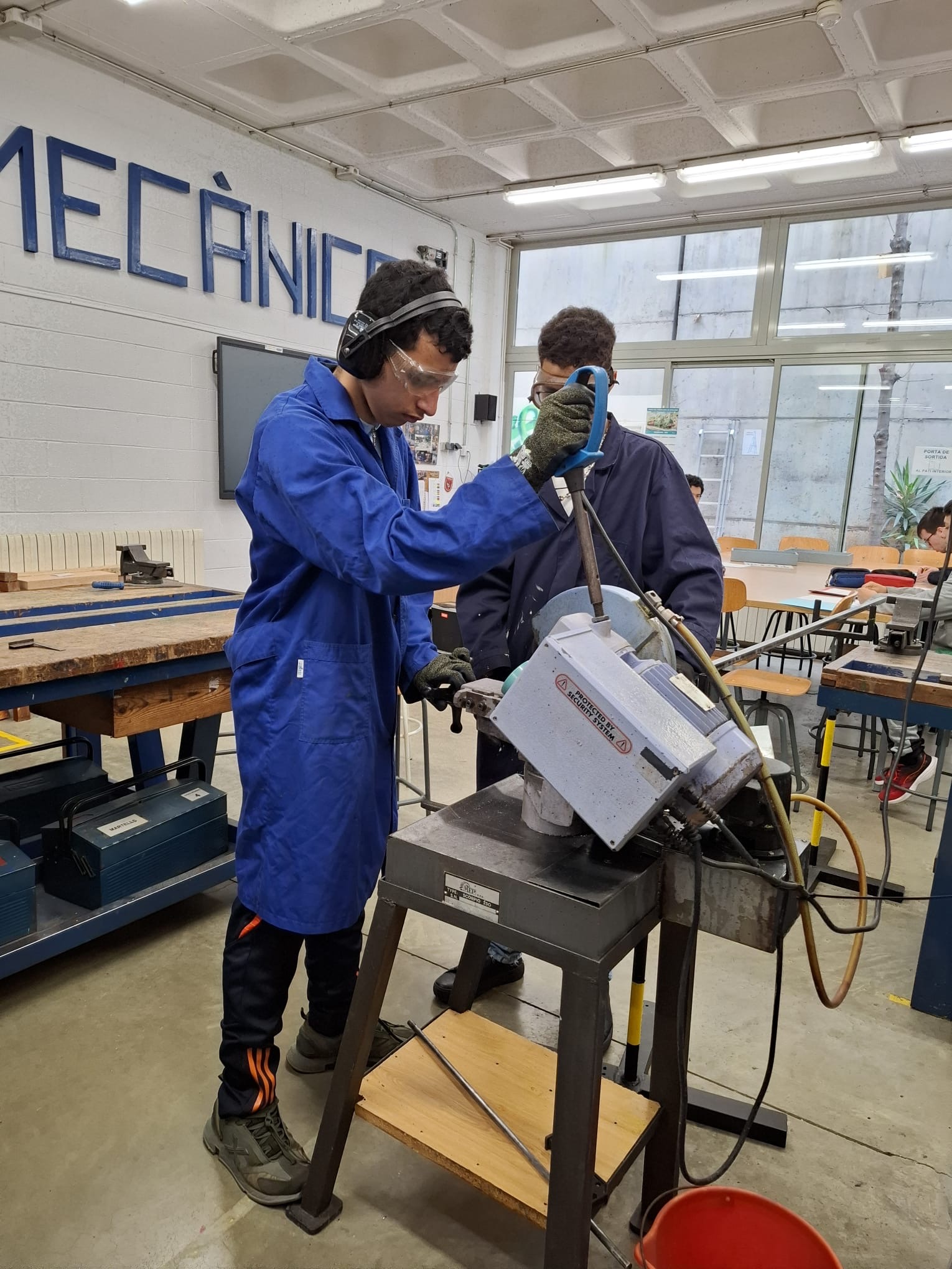 41b8b176-fa63-4712-9e4c-d2141badb6a9