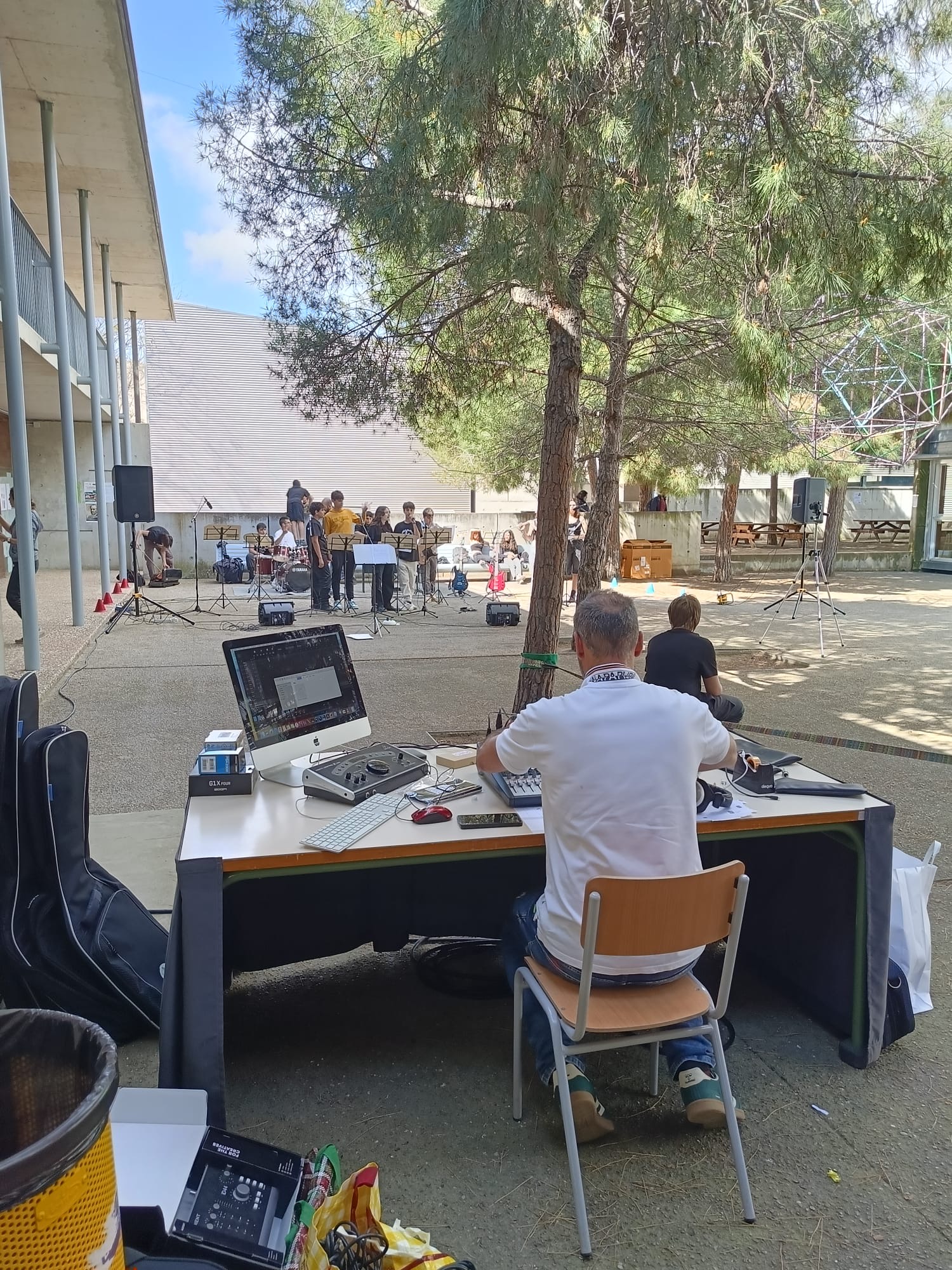 e5f68b6a-9ab5-44ec-bfa2-6485990b18b9