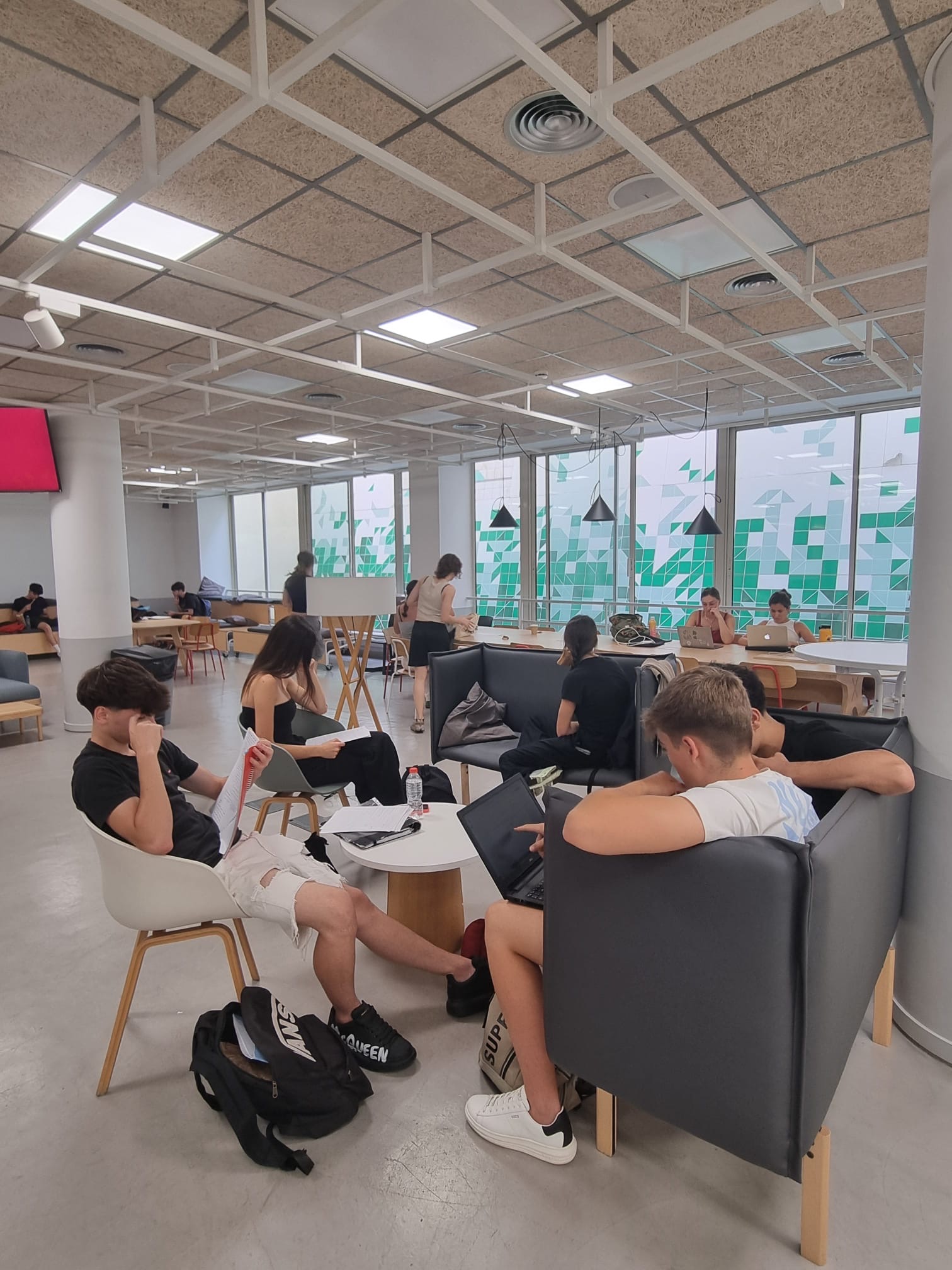 300f61d7-877e-4649-9a52-97d483092139