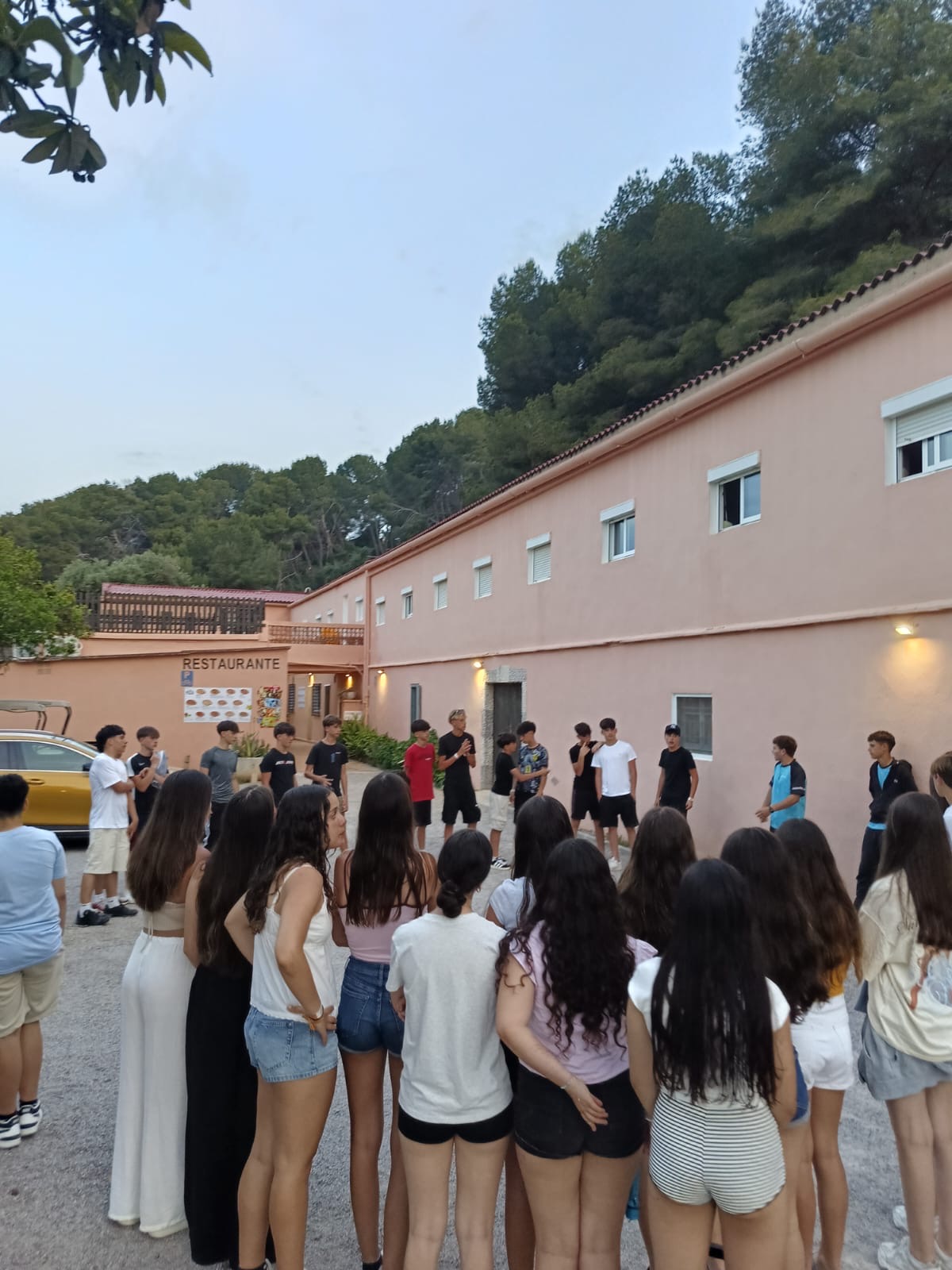 4c3720a7-6d04-4761-aeb6-faaf1c799a44