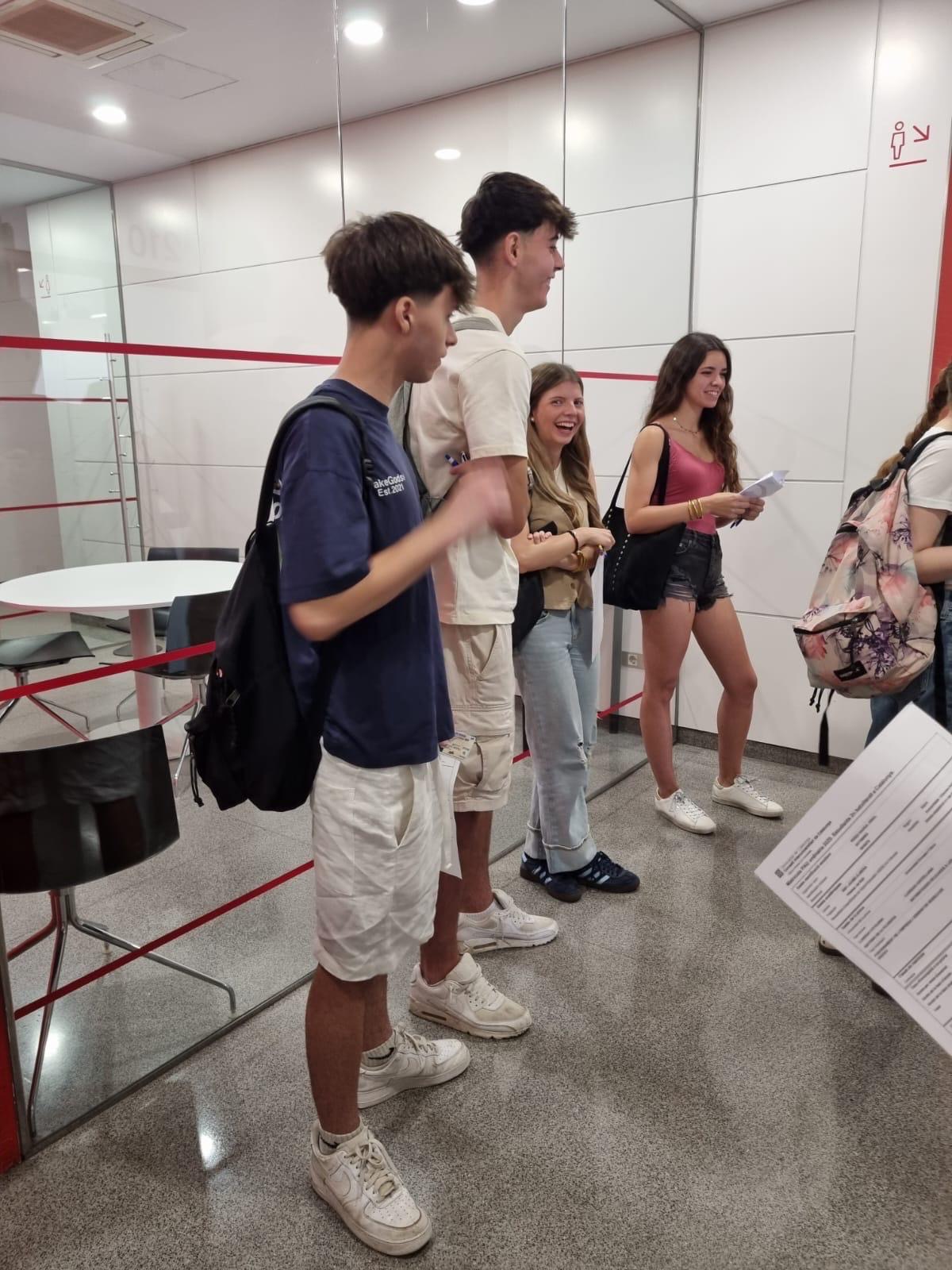 da9f37a3-25b2-471e-96ae-6c5d0f41699f