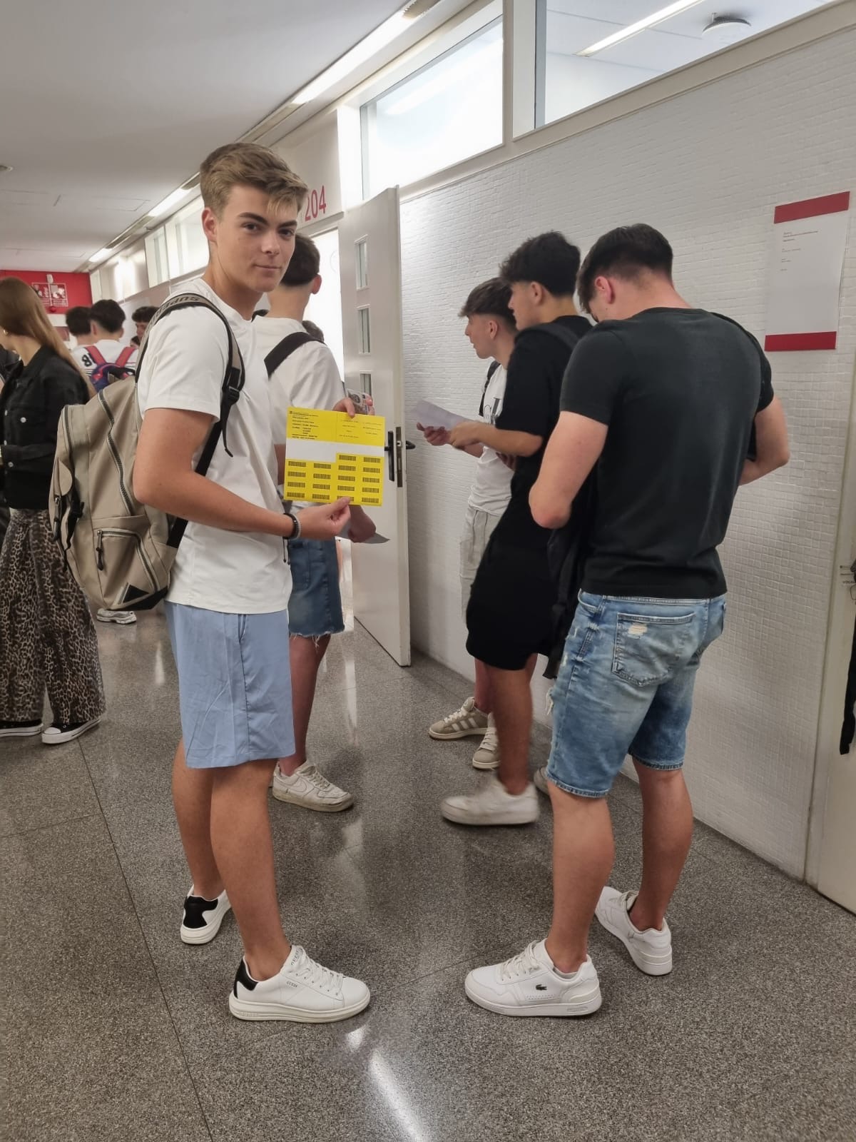 de0aa3b3-0b5c-435a-9304-a6cd065caeb7