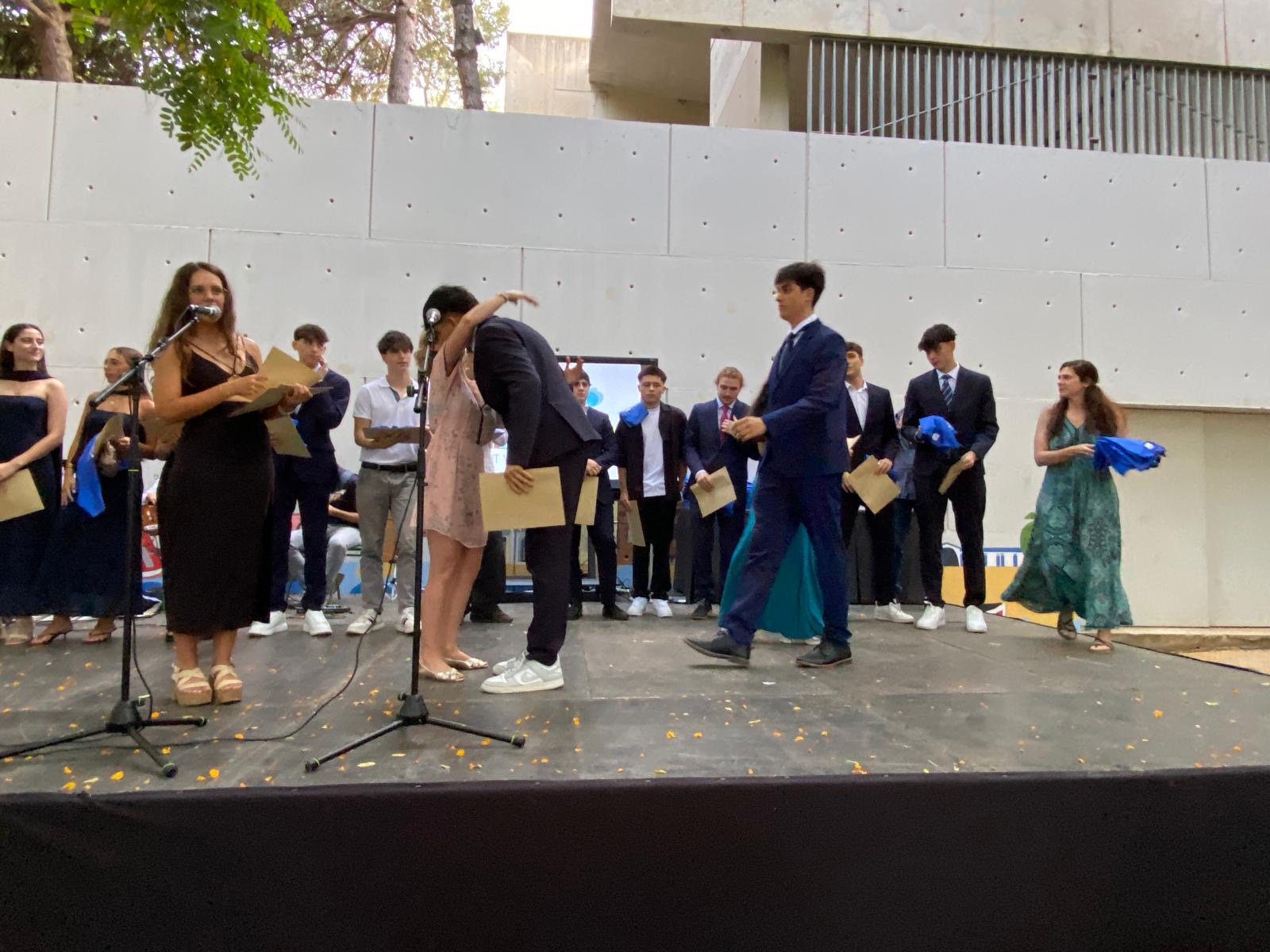 e25a05bc-947c-418c-b236-a2d32d53967b