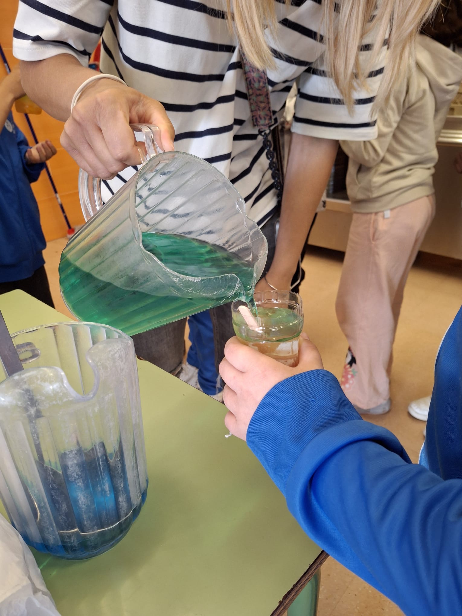 c196e637-cb2e-4c5c-a012-650a623b0def