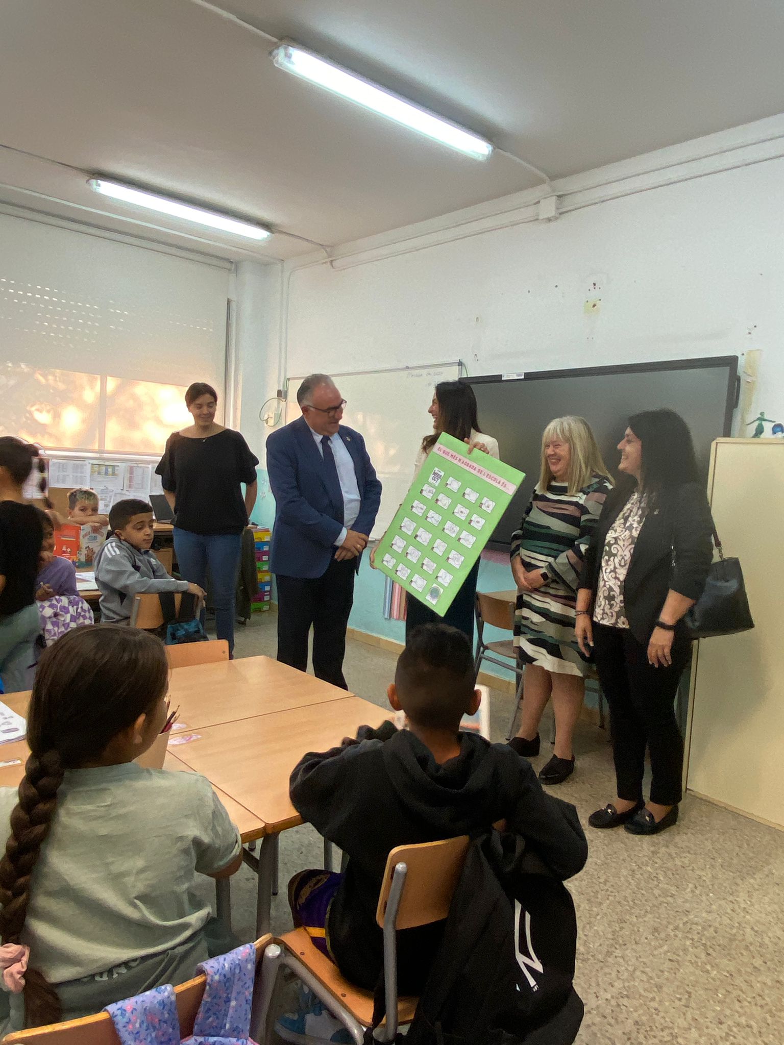 Visita consellera Esther Niubó