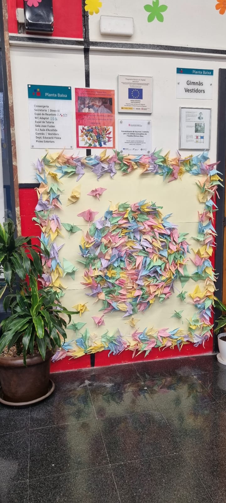 INS Dolors Aleu_ Campanya 1 grua 1 euro