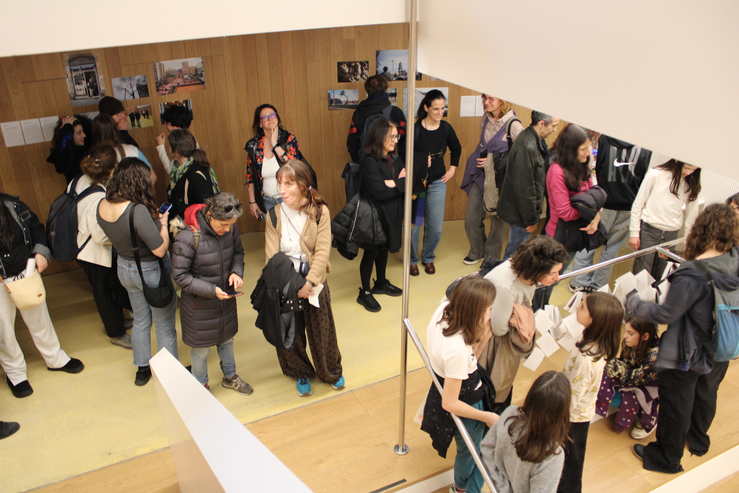 25_25_I Angeleta_presentacio_expo_CBTransformadors_84