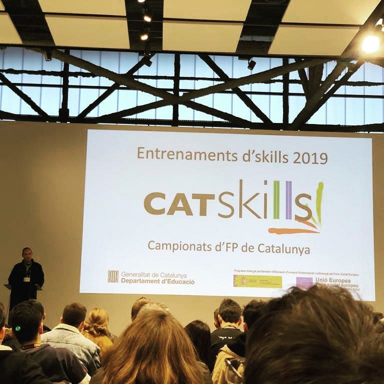 Julián del Amo fent l'acte de presentació