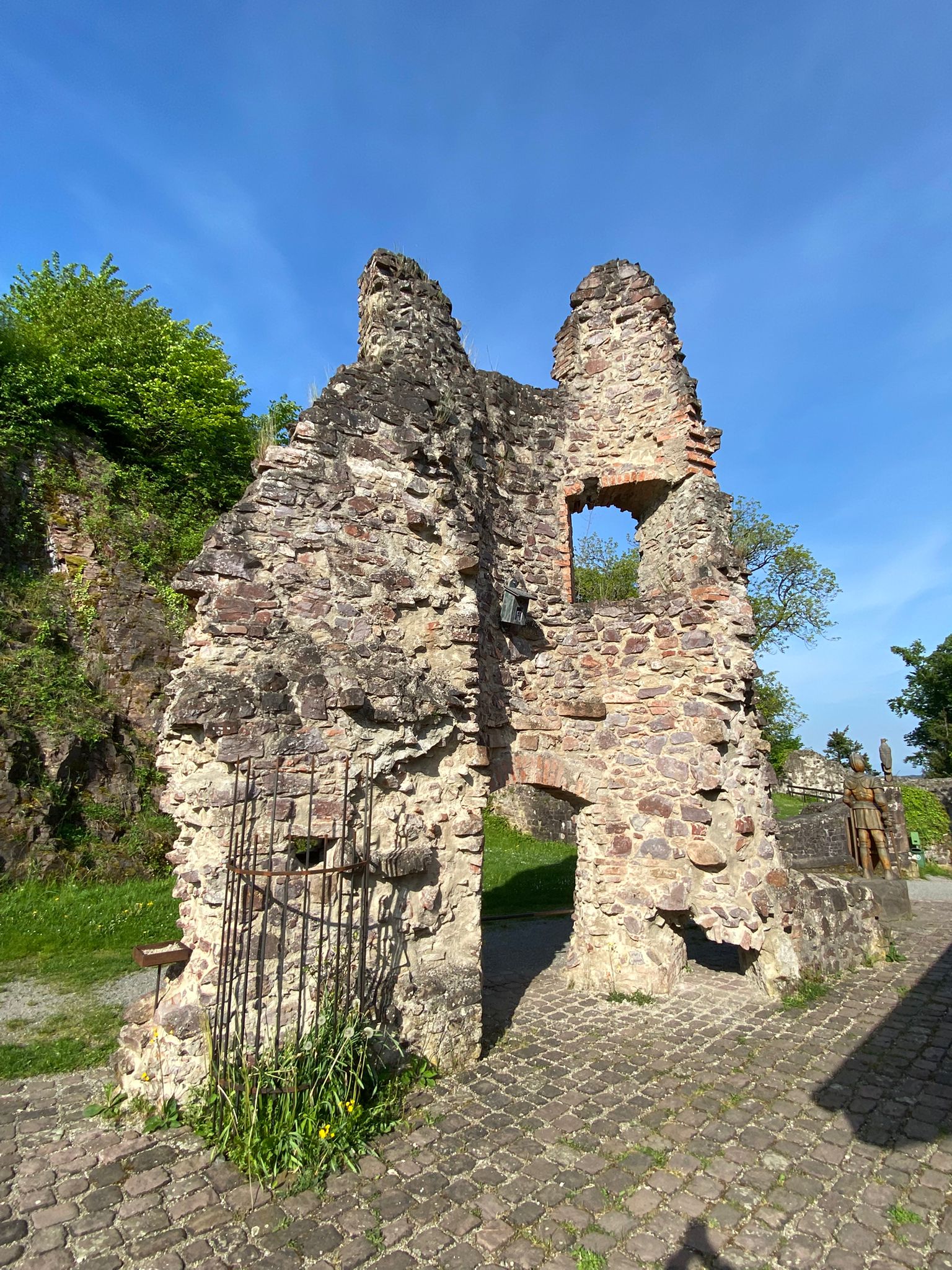 WhatsApp Image 2025-05-09 at 15.42.16 (1)