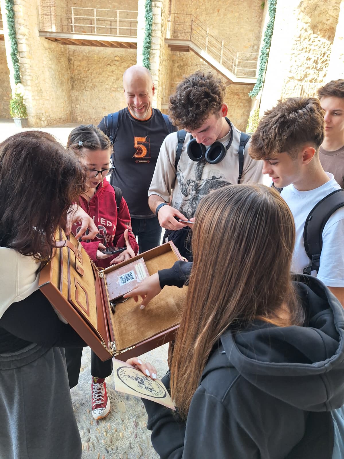 WhatsApp Image 2025-11-11 at 19.56.47 (1)