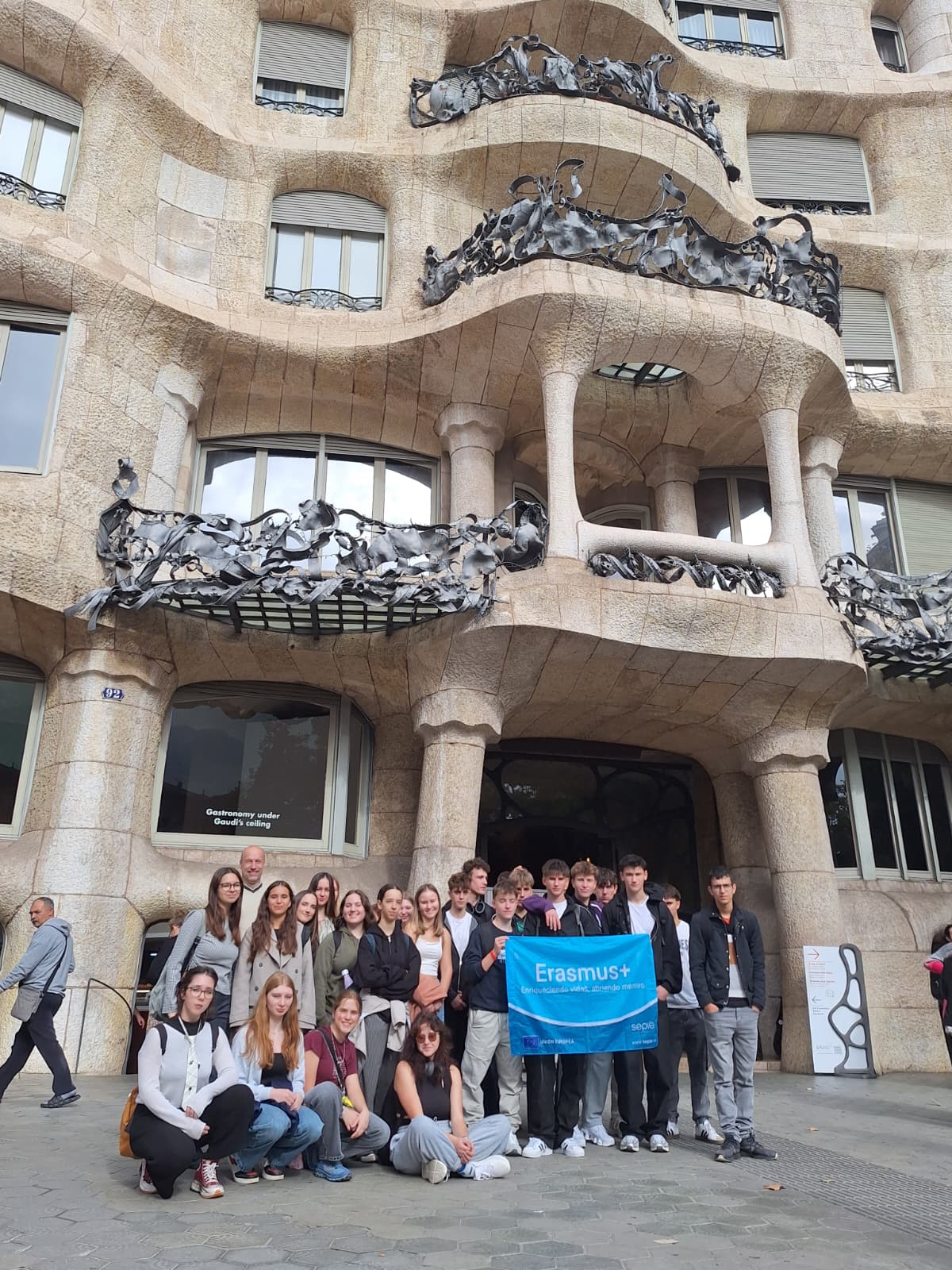 WhatsApp Image 2025-11-13 at 21.22.07