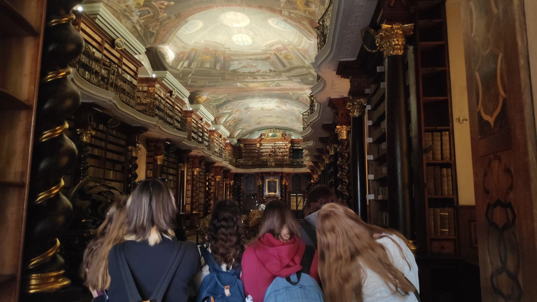 4a1d52b9-b752-43bf-8e03-2bdf772bad9b_f459fe34-eb33-42a1-b3aa-6143e8eb847e