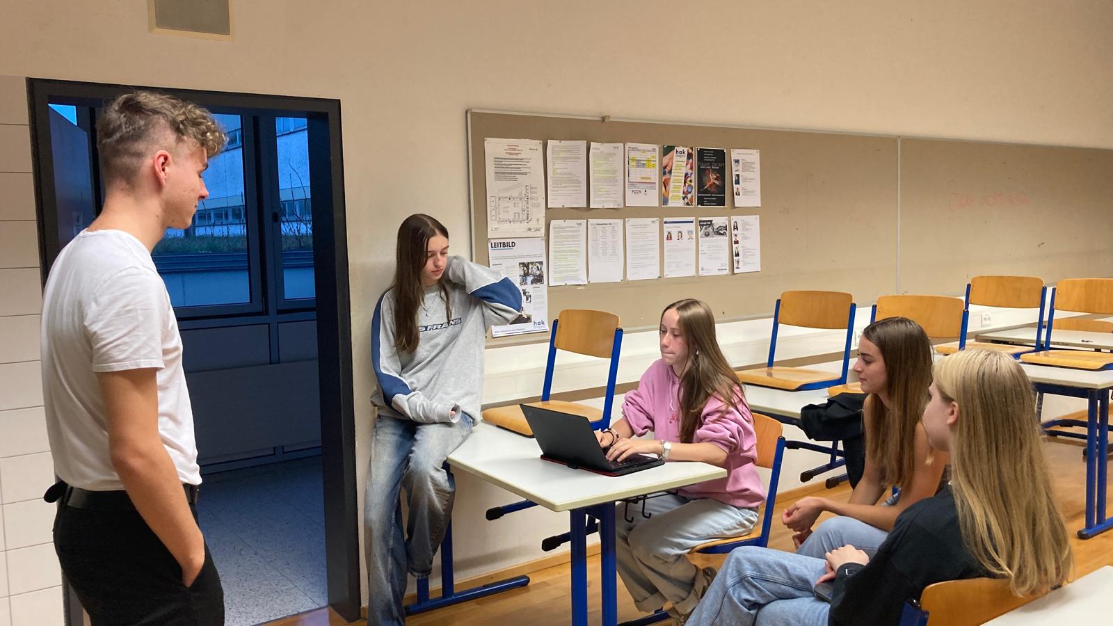 WhatsApp Image 2024-10-08 at 18.35.17