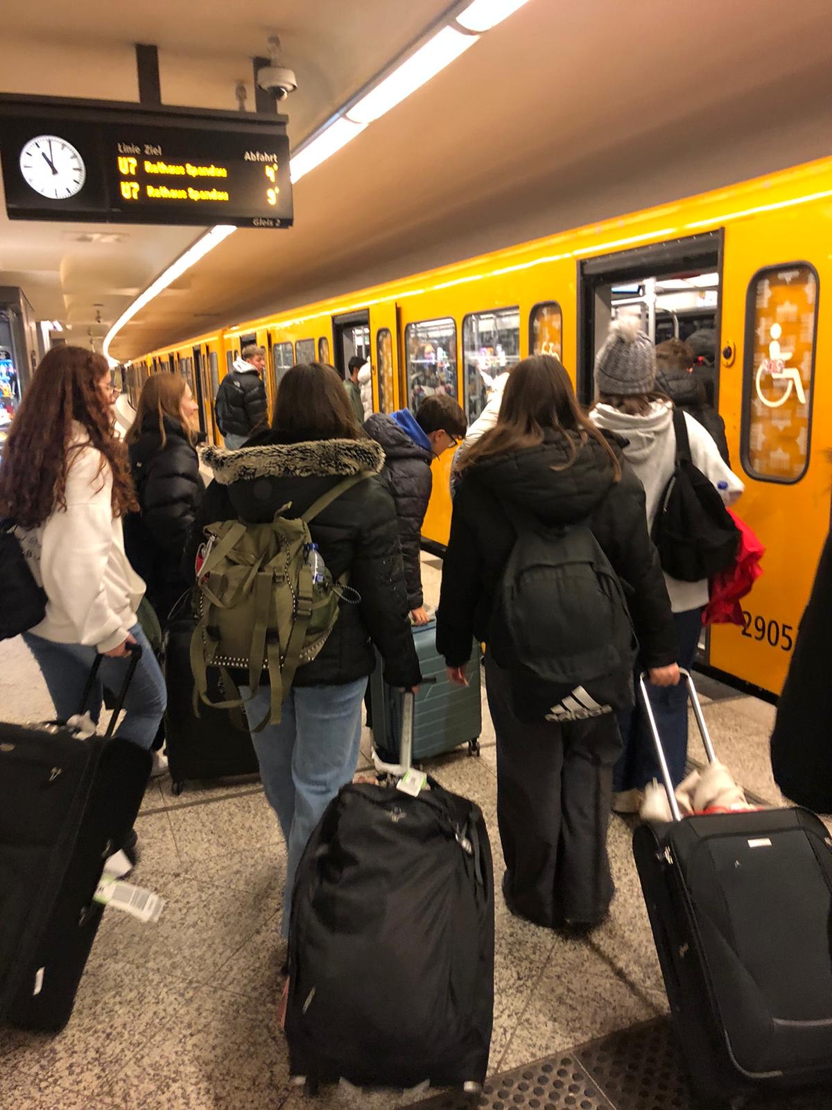 c384eb58-2615-485a-a4e6-835f0b928562