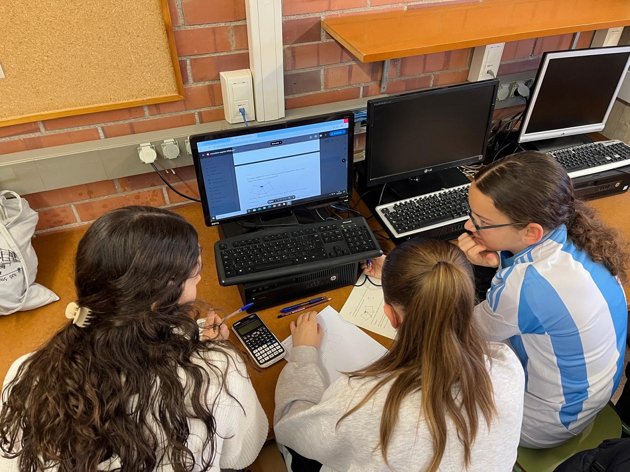 a0ee0489-bdfa-4687-9968-7c03926ccc00