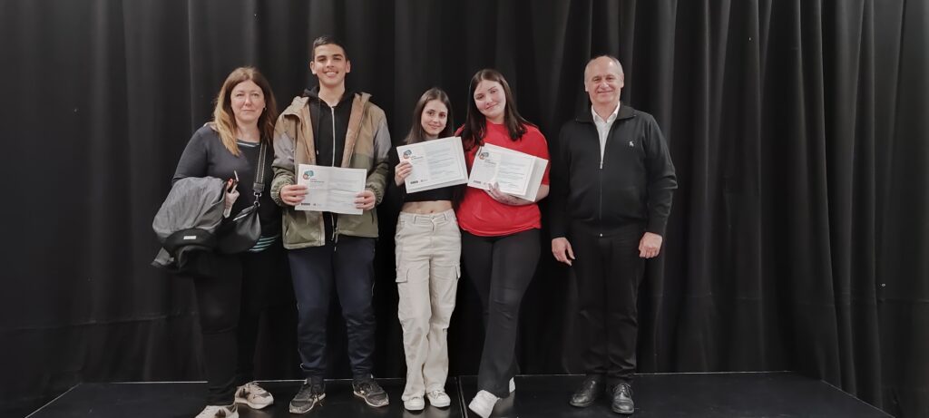 Entrega de diplomes del curs Eines de Mediació